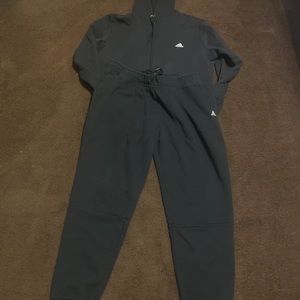 Women’s adidas suit size XL